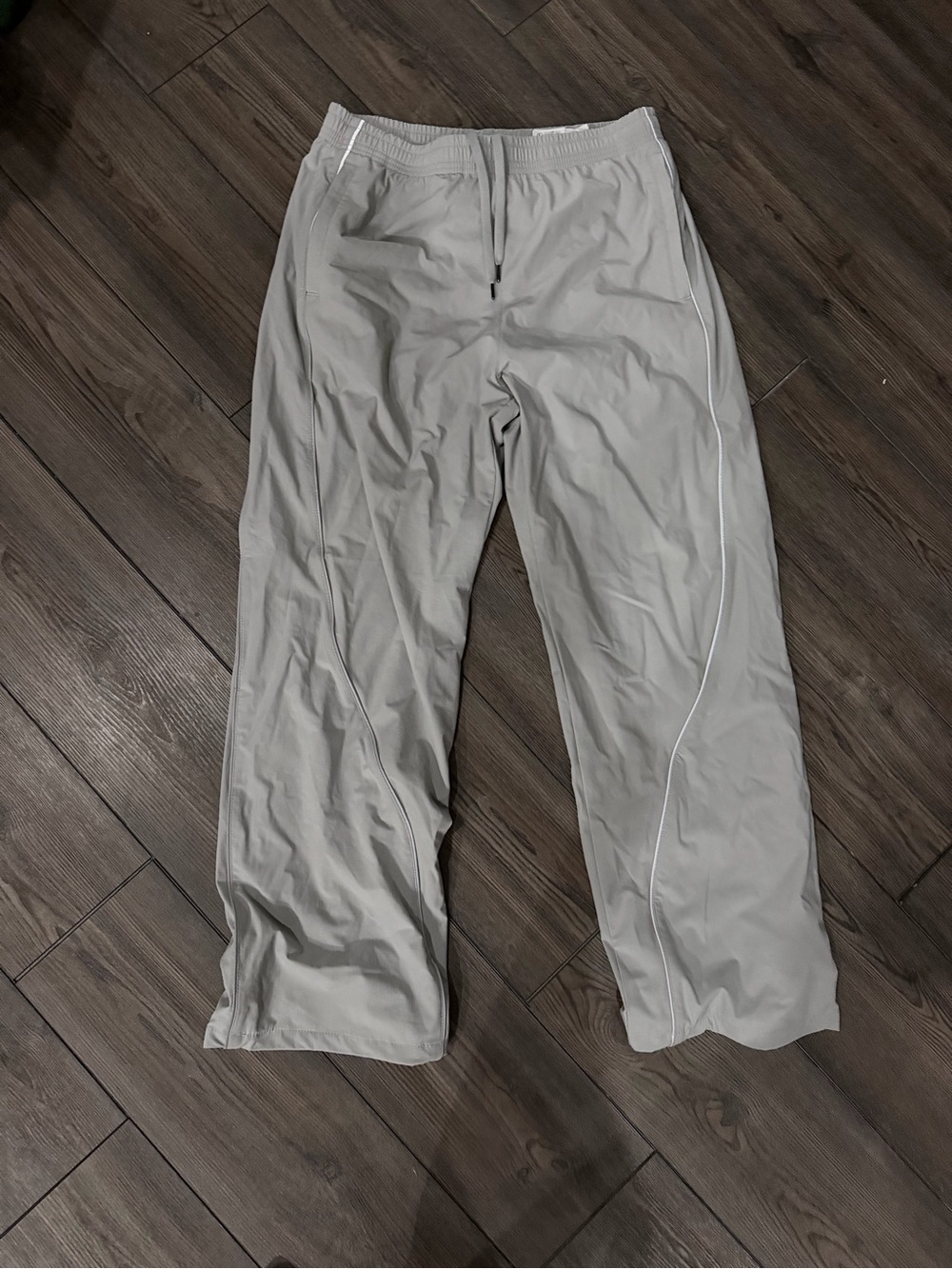 Men's Lightweight Gray Track Parachute Pants - Casual Athletic Wear